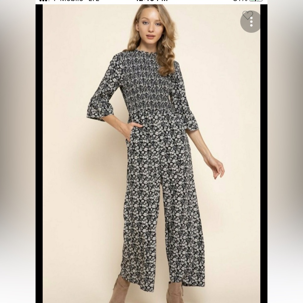 Mittoshop black and white floral jumper with wide pant legs and bell sleeves